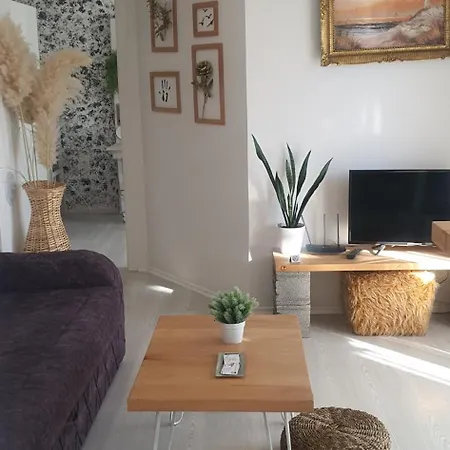 Apartment Elyon 1 *